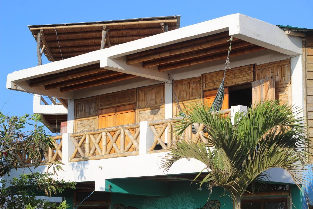 Hostal Puerto Engabao "El Surf Shelter" Екстер'єр фото