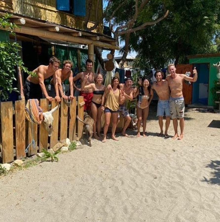Hostal Puerto Engabao "El Surf Shelter" Екстер'єр фото
