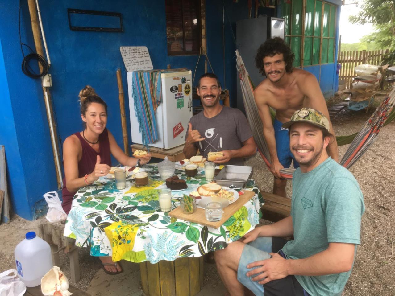 Hostal Puerto Engabao "El Surf Shelter" Екстер'єр фото